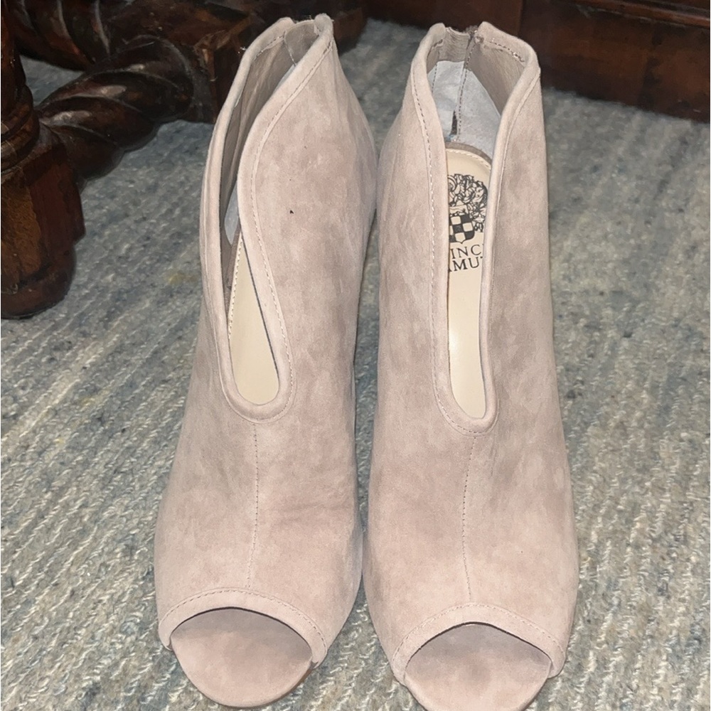 Vincent Cumato Peep Toe Suede Stiletto Heel beige, beautiful size 9.5 - Picture 3 of 11